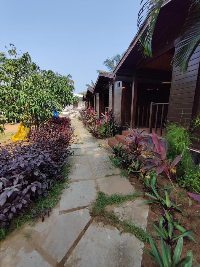 Beach Cottages - Pousada Donaciana Baga Exterior foto